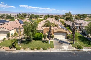 32 Vía Bella in Rancho Mirage, CA - Foto de edificio - Building Photo