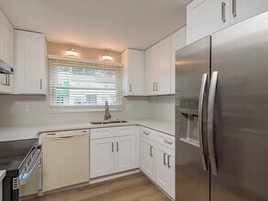 2980 S Pines Dr in Largo, FL - Building Photo - Building Photo