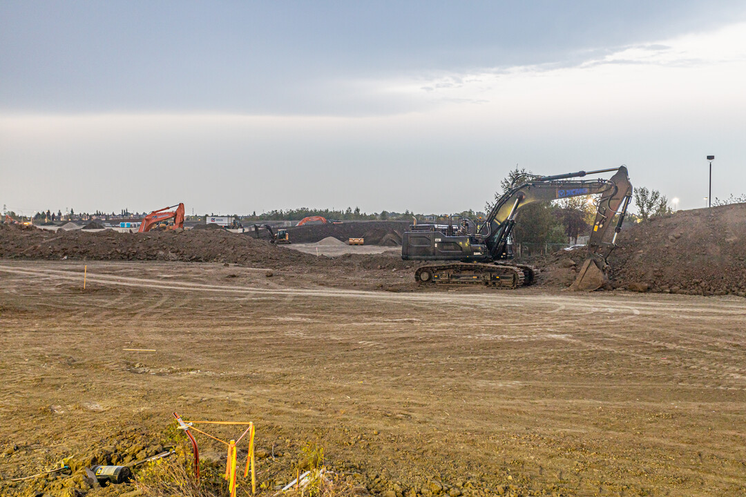 High Pointe at Clareview in Edmonton, AB - Building Photo