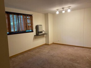 50 Millrock Rd, Unit 2-bedroom apartment in New Paltz, NY - Building Photo - Building Photo