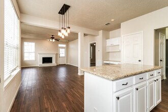 8821 Pedernales Trail in Fort Worth, TX - Building Photo - Building Photo