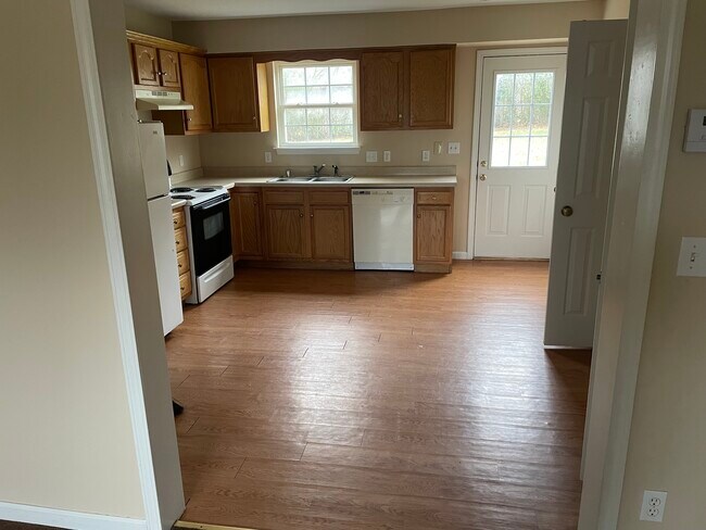 110 Pettus Pt in Somerset, KY - Building Photo - Building Photo