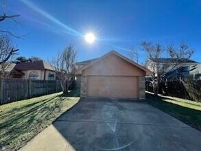 1517 Paintbrush St in Mesquite, TX - Building Photo - Building Photo