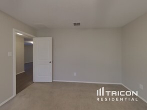 5557 McClelland St in Forney, TX - Building Photo - Building Photo