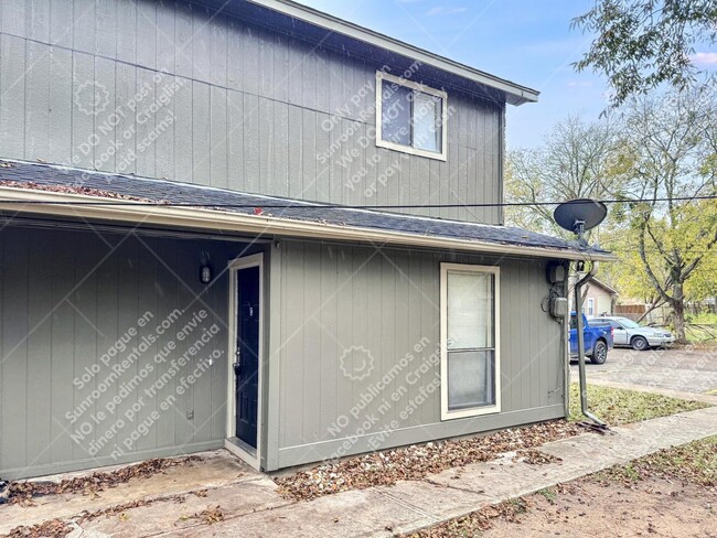 200 Concho St in Lockhart, TX - Building Photo - Building Photo