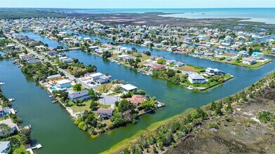 3380 Poinsettia Dr in Hernando Beach, FL - Building Photo - Building Photo