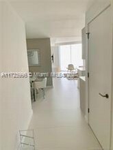 501 NE 31st St, Unit # 3010 in Miami, FL - Building Photo - Building Photo