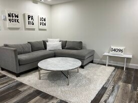 97 Bates St in Yarmouth, ME - Building Photo