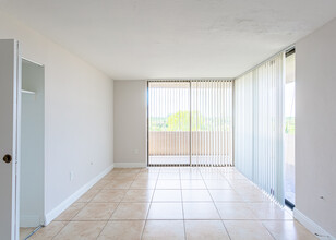 Legacy at South Miami in South Miami, FL - Building Photo - Interior Photo