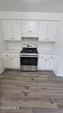 28657 Conejo View Dr in Agoura Hills, CA - Building Photo - Building Photo
