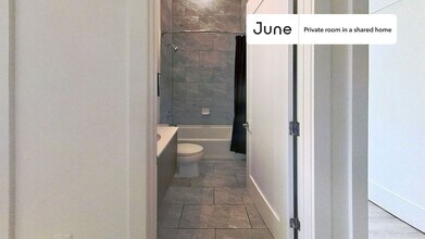 Room in Shared 4 bed/2 bath home, Unit A in Washington, DC - Foto de edificio - Building Photo