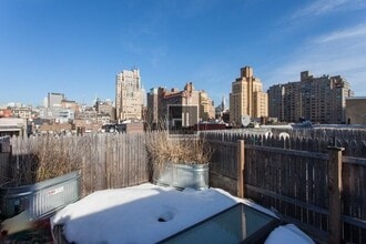 West 14th Street, Unit 5B in New York, NY - Building Photo - Building Photo
