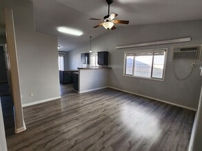 1351 E Oakland St in Rapid City, SD - Building Photo - Building Photo