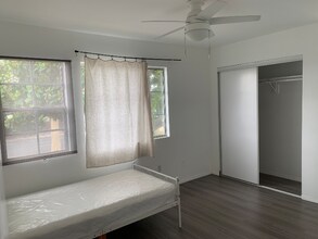 2401 Heather Ave in Long Beach, CA - Building Photo - Building Photo