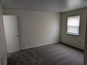 1001 White Oak Rd, Unit G21 in Dover, DE - Foto de edificio - Building Photo