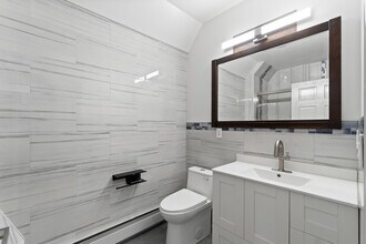 232 1st St, Unit 1 in Jersey City, NJ - Building Photo - Building Photo