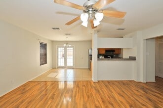 1932 Denmark Ln in Laredo, TX - Building Photo - Building Photo