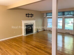 388 Maple Ave in Saratoga Springs, NY - Building Photo - Building Photo