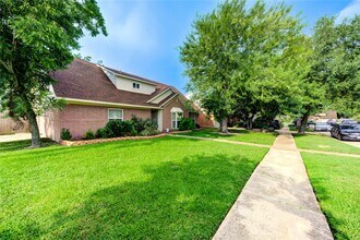 6622 Rockergate Dr in Missouri City, TX - Building Photo - Building Photo