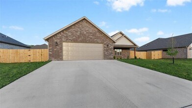 120 N Adler Ave in Farmington, AR - Building Photo - Building Photo