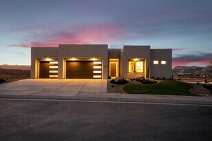 1234 Firepit Knoll Dr, Unit 001TT in Saint George, UT - Building Photo