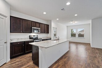 13904 Mark Christopher Wy in Manor, TX - Building Photo - Building Photo