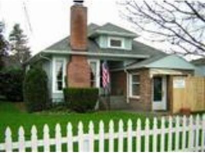 1228 S 2nd St in Mount Vernon, WA - Foto de edificio