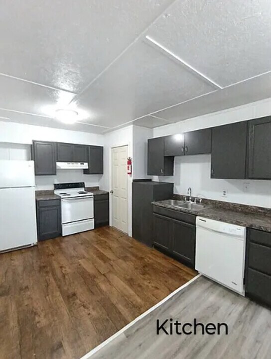 212 Morning Dr in Harriman, TN - Building Photo