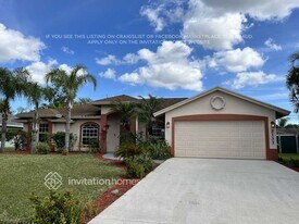 2133 SW Pruitt St in Port St. Lucie, FL - Building Photo