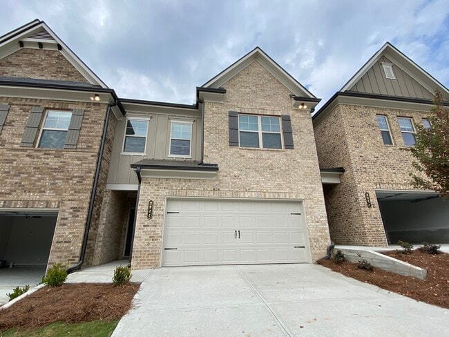 property at 2844 Weyhill Trl