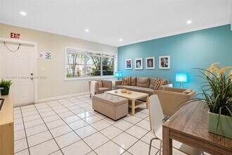 2200 S Ocean Dr in Hollywood, FL - Building Photo - Building Photo