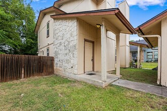 1805 Rawhide Dr in Round Rock, TX - Building Photo - Building Photo