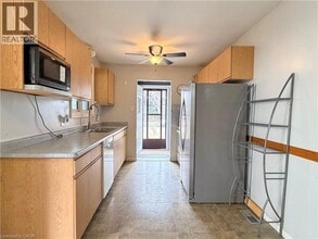 259 Camille Crescent in Waterloo, ON - Building Photo - Building Photo