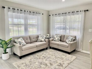 6312 S Lockwood Ridge Rd in Sarasota, FL - Building Photo - Building Photo
