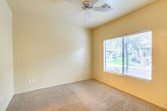 1351 N Pleasant Dr, Unit 1104 in Chandler, AZ - Building Photo - Building Photo