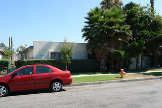 1843 E Wilson Ave in Orange, CA - Building Photo - Building Photo