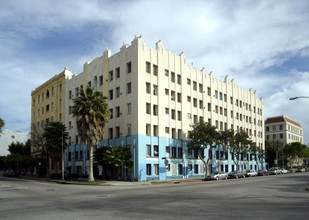 Oxford Collection Apartments in Los Angeles, CA - Foto de edificio - Building Photo