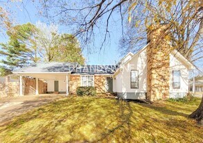 6752 Seven Valley Dr in Memphis, TN - Building Photo