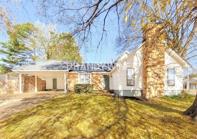 6752 Seven Valley Dr