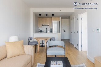 37-05 30th St in Queens, NY - Building Photo - Building Photo