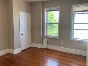 239-241-241 Maverick St in Boston, MA - Building Photo - Building Photo