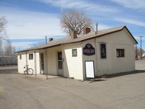 301 Broadway Ave in Alamosa, CO - Foto de edificio - Building Photo