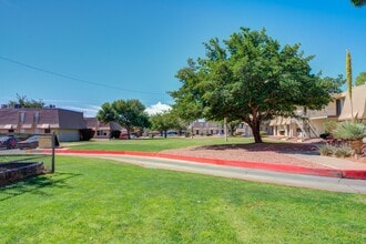 Paso Norte Apartments in El Paso, TX - Foto de edificio - Building Photo