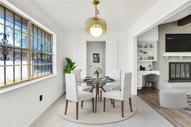 property at 7027 Hunnicut Rd