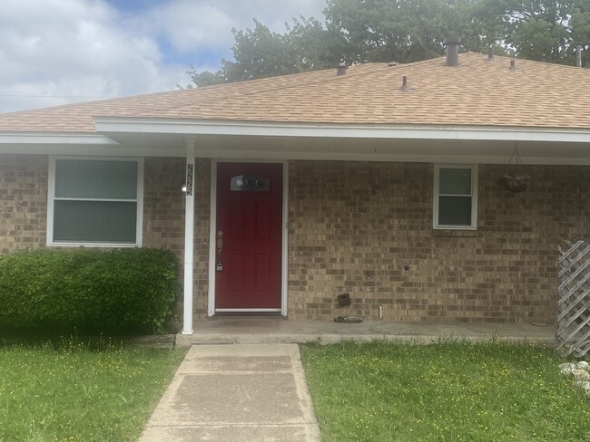 property at 2225 Lavern St