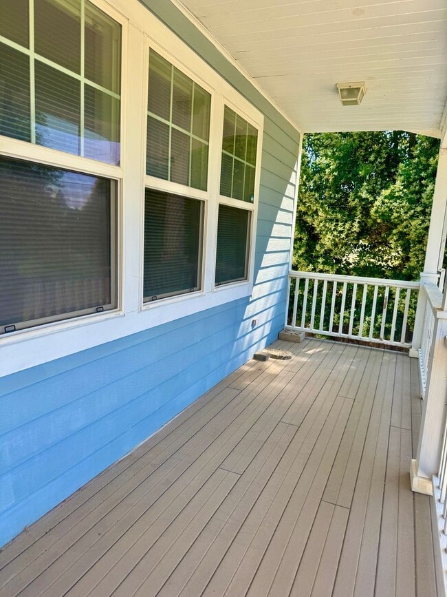 351 East St in Red Bluff, CA - Building Photo - Building Photo
