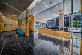 6401 Wilshire Blvd in Los Angeles, CA - Building Photo - Building Photo