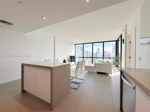 1600 NE 1st Ave in Miami, FL - Building Photo - Building Photo