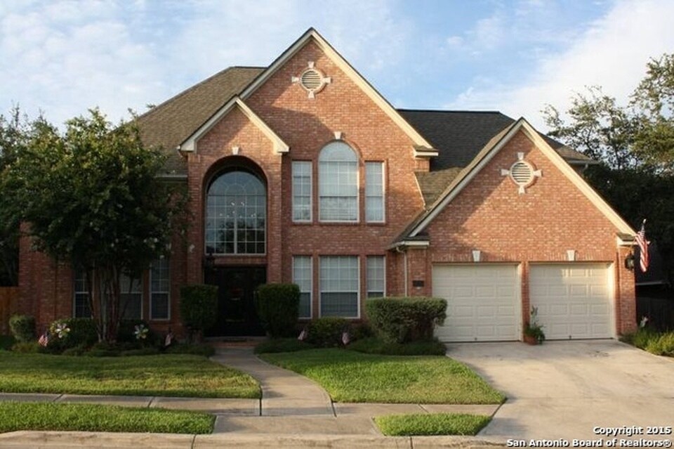 9835 Ramblin River Dr in San Antonio, TX - Foto de edificio