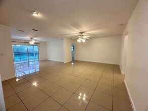 443 Monterey Ave in Cape Coral, FL - Building Photo - Building Photo